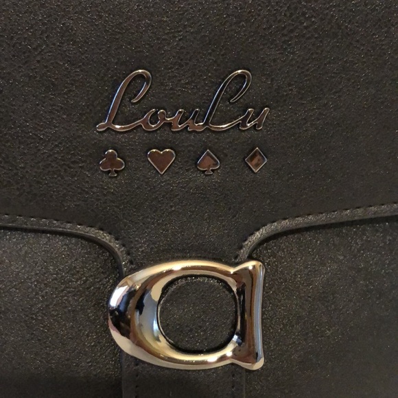 LouLu purse w/ shoulder strap - Picture 2 of 11